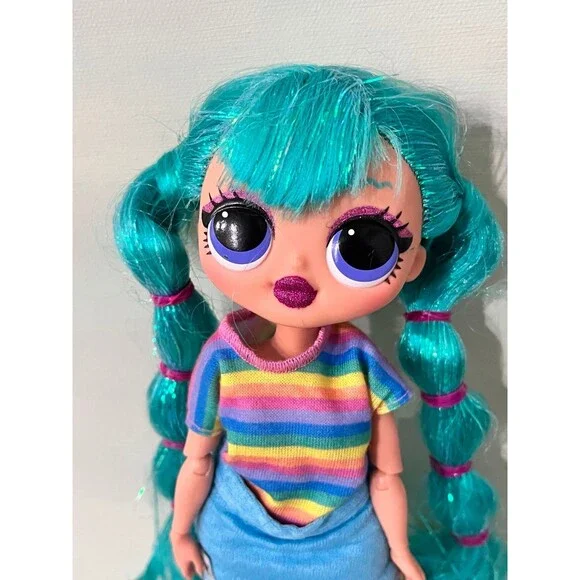 LOL MGA Cosmic Nova Fashion Doll 2019 Teal Hair - Picture 3 of 7